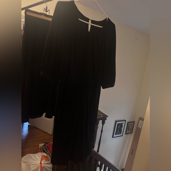 Max and Cleo Medium Black light summer dress - Picture 3 of 3